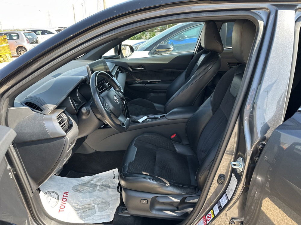 Toyota Toyota C-HR usata a Ragusa (9)