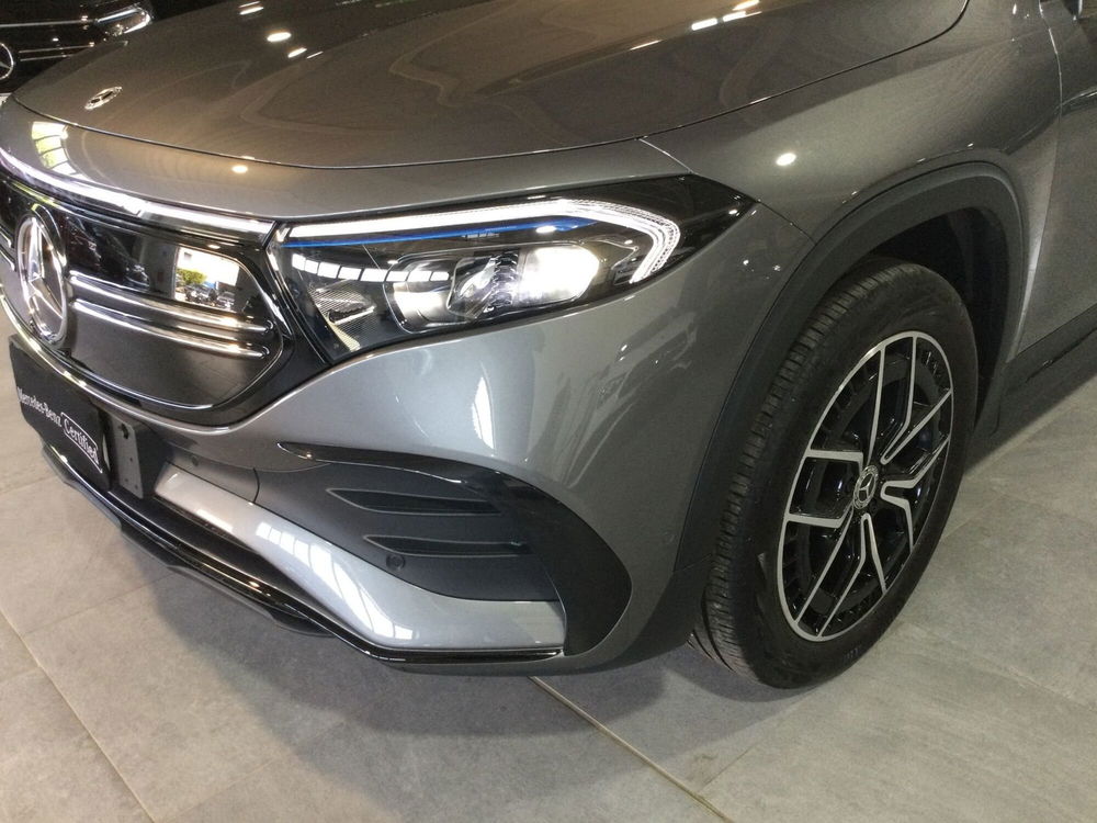 Mercedes-Benz EQB usata a Caserta (8)