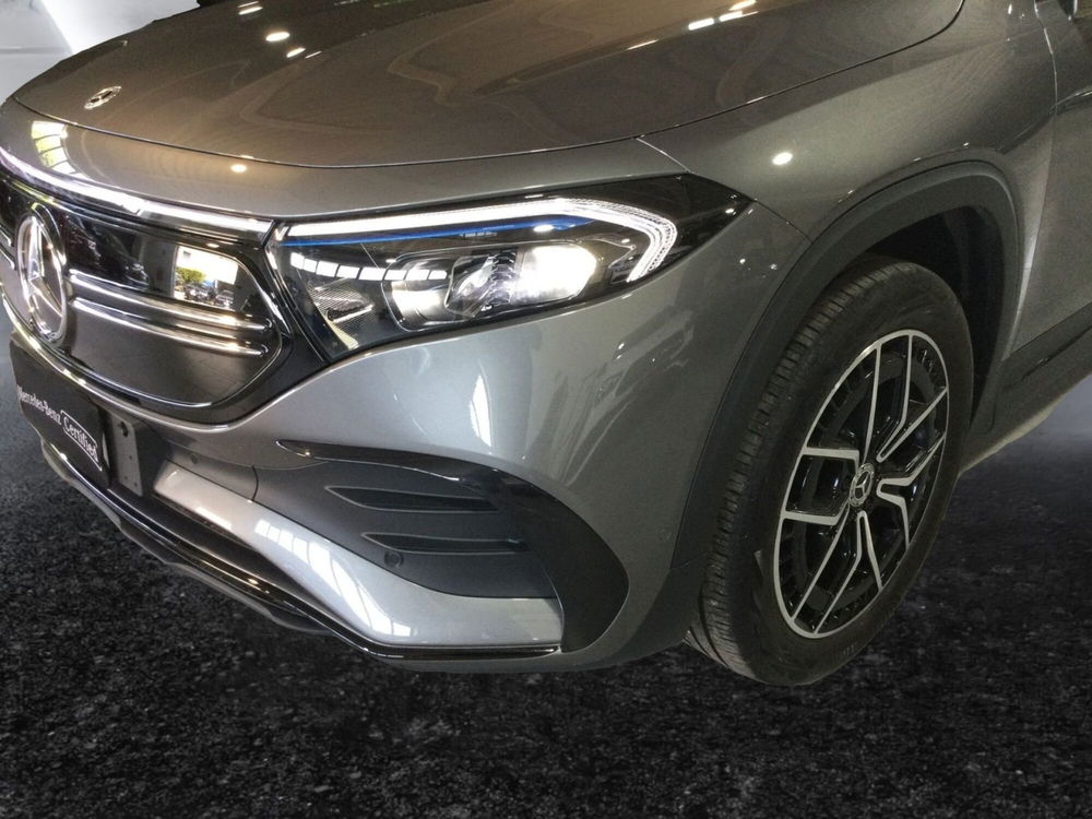 Mercedes-Benz EQB usata a Caserta (8)