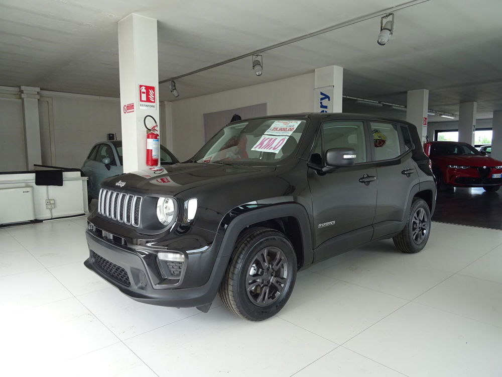 Jeep Renegade nuova a Lucca