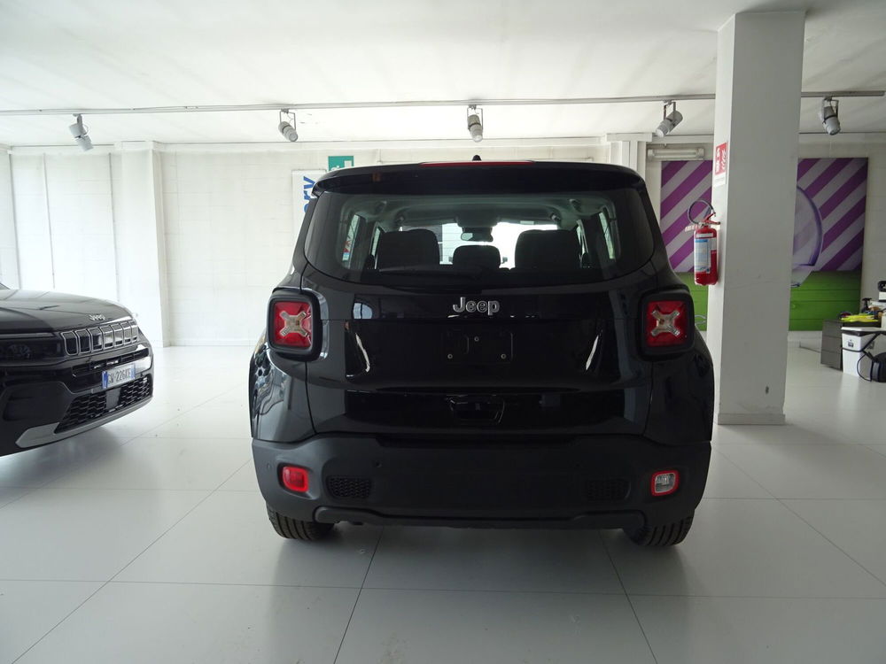 Jeep Renegade nuova a Lucca (4)