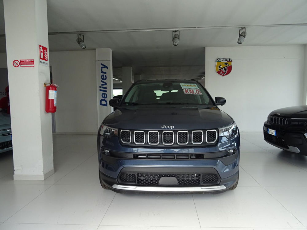 Jeep Compass nuova a Lucca (3)