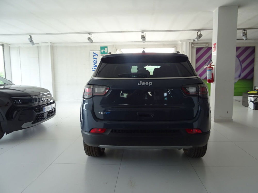 Jeep Compass nuova a Lucca (4)