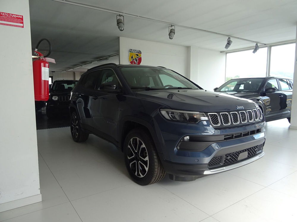 Jeep Compass nuova a Lucca (6)