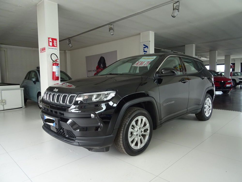 Jeep Compass nuova a Lucca