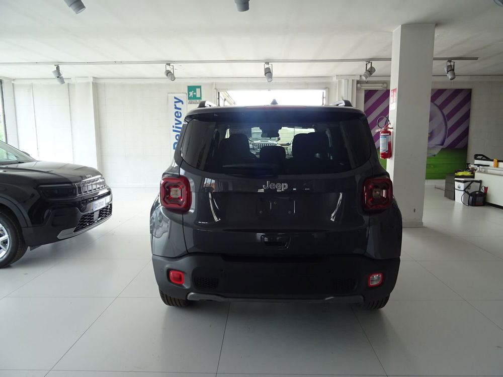 Jeep Renegade nuova a Lucca (3)