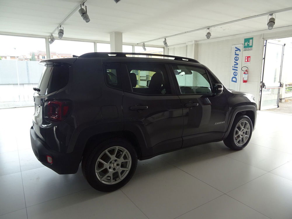 Jeep Renegade nuova a Lucca (4)