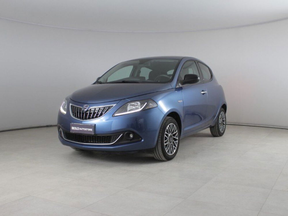 Lancia Ypsilon usata a Palermo