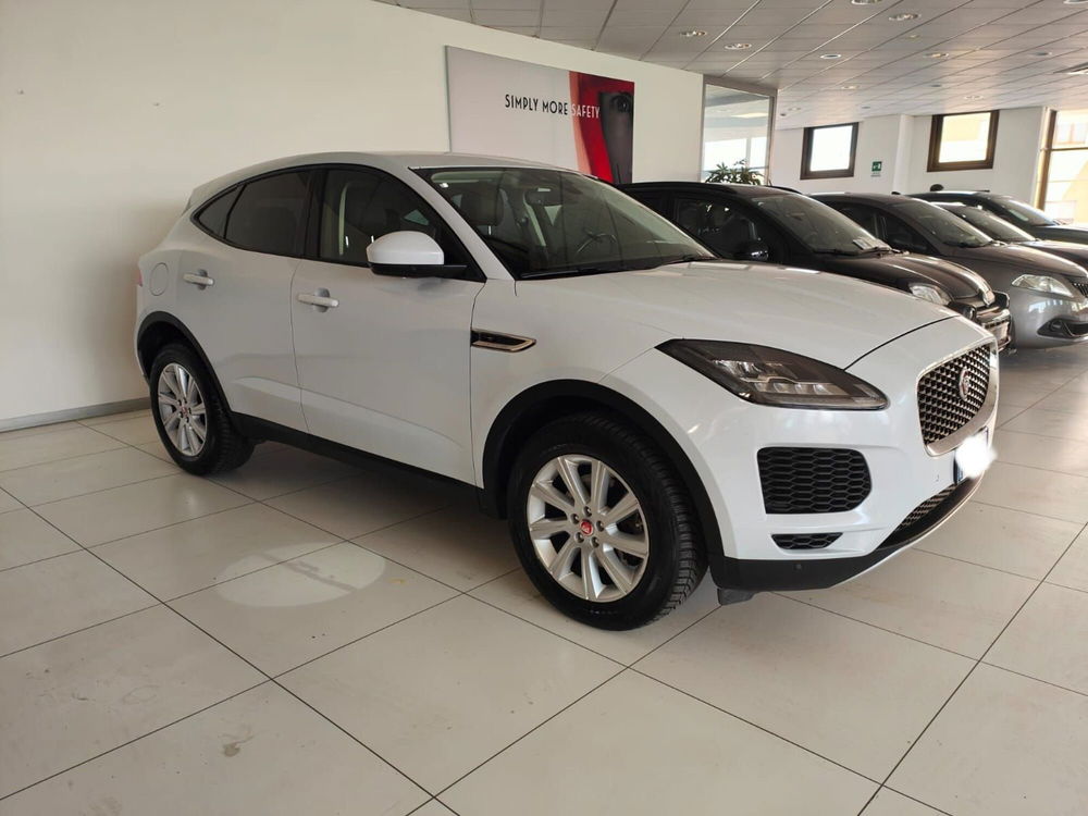 Jaguar E-Pace usata a L'Aquila