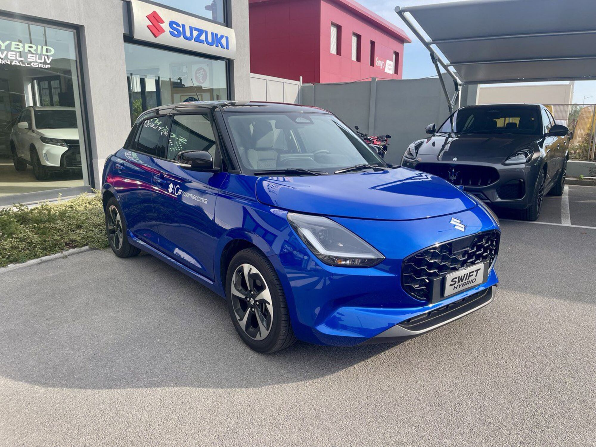 Suzuki Swift 1.2 Hybrid Easy Top del 2024 usata a Salerno