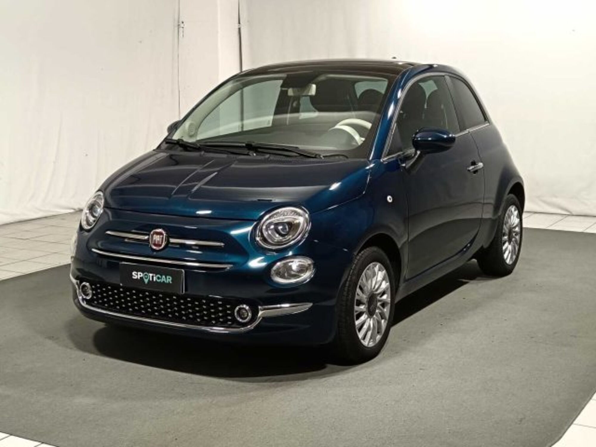 Fiat 500 1.0 Hybrid Dolcevita  del 2023 usata a Caspoggio