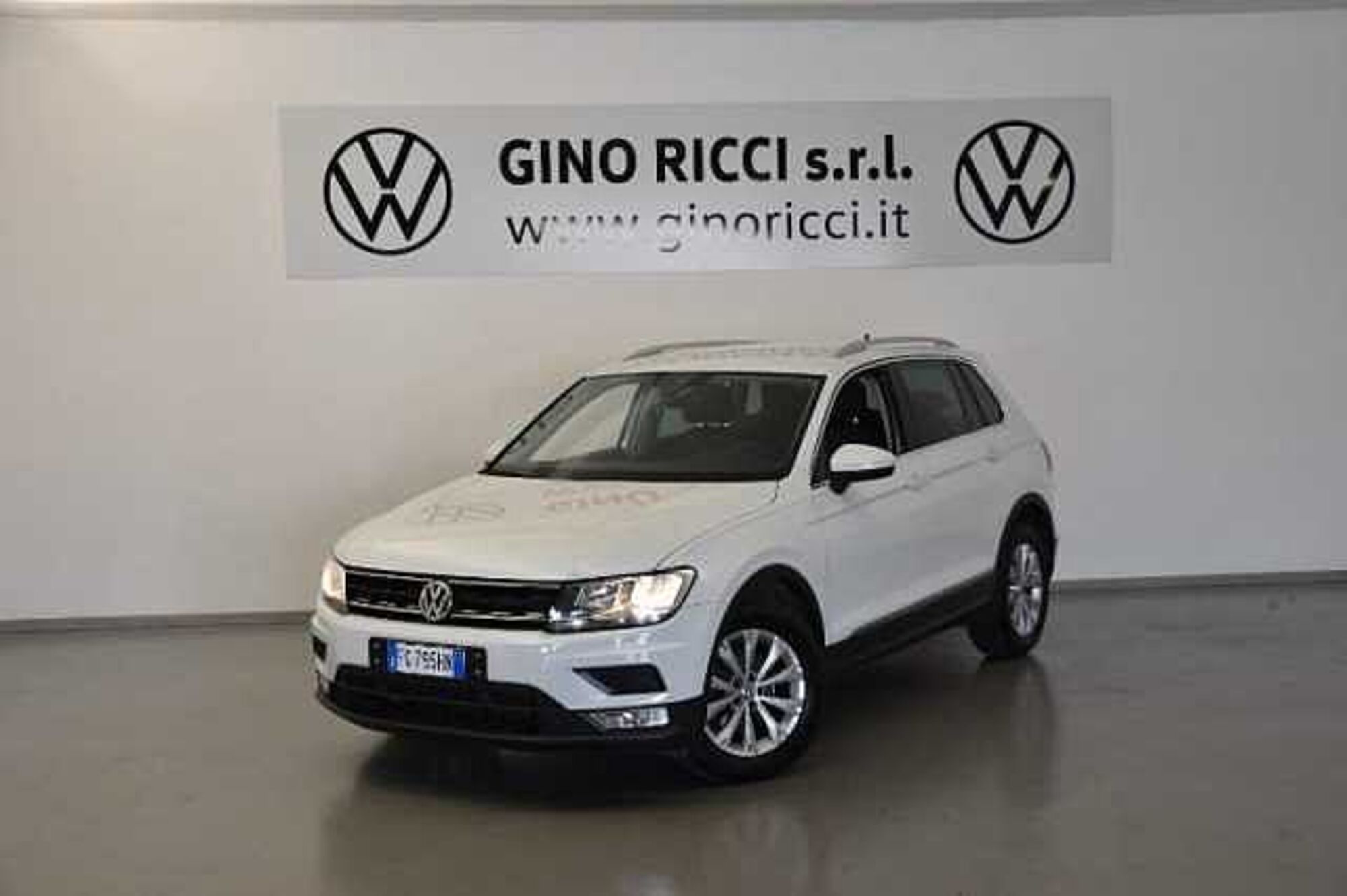 Volkswagen Tiguan 2.0 TDI SCR Style BlueMotion Technology  del 2017 usata a Cesena