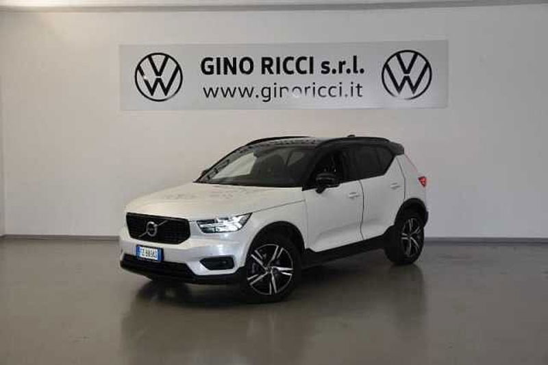 Volvo XC40 T3 Geartronic R-design  del 2019 usata a Cesena