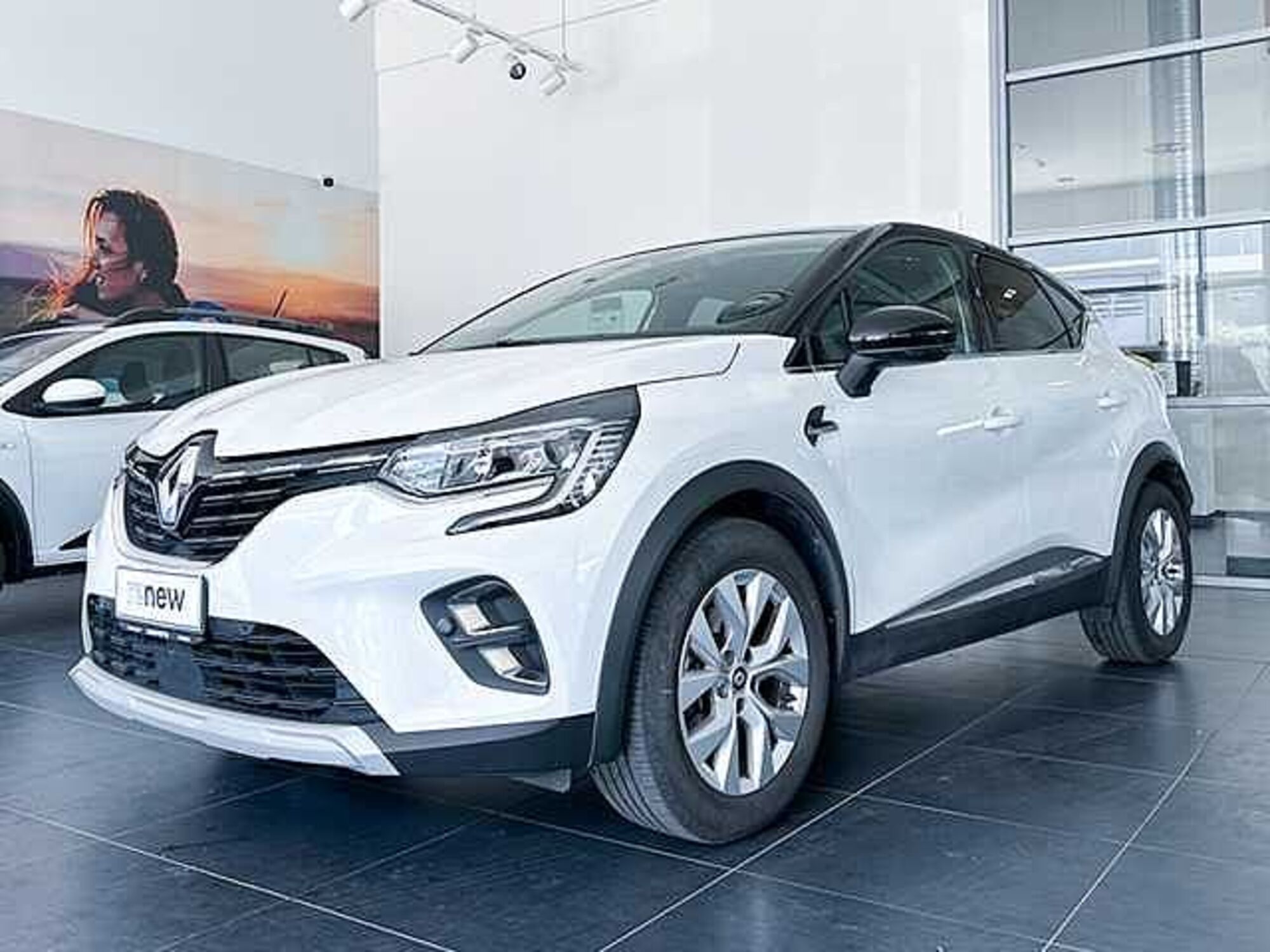 Renault Captur Full Hybrid E-Tech 145 CV Intens  del 2021 usata a Rende