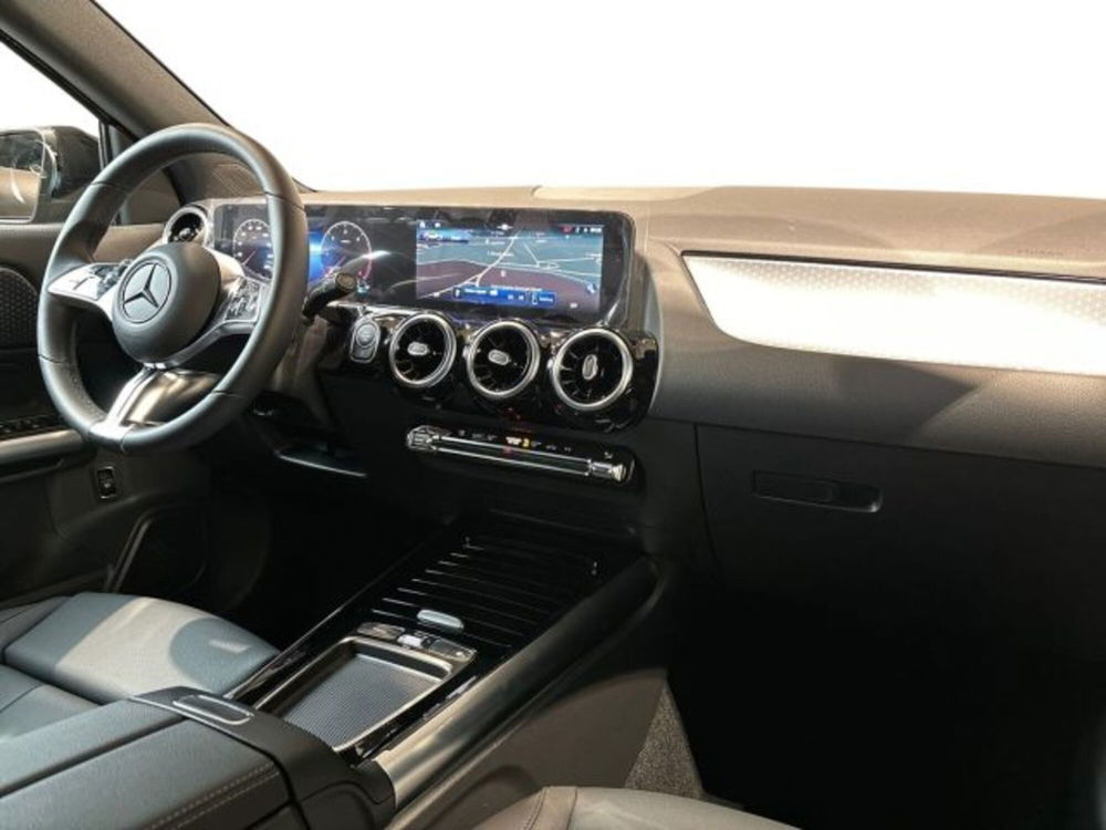 Mercedes-Benz GLA SUV nuova a Bologna (15)