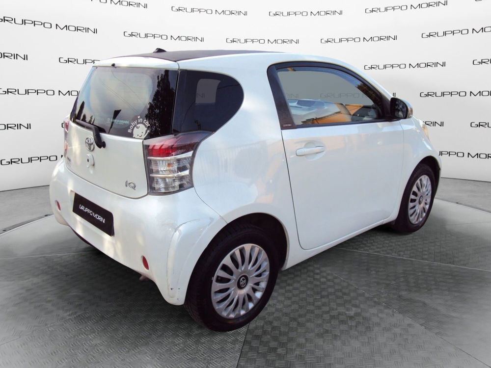 Toyota iQ usata a Bologna (5)