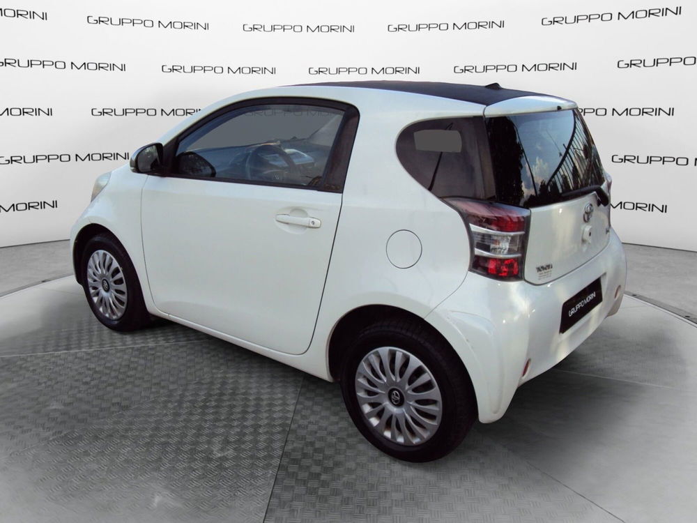 Toyota iQ usata a Bologna (6)