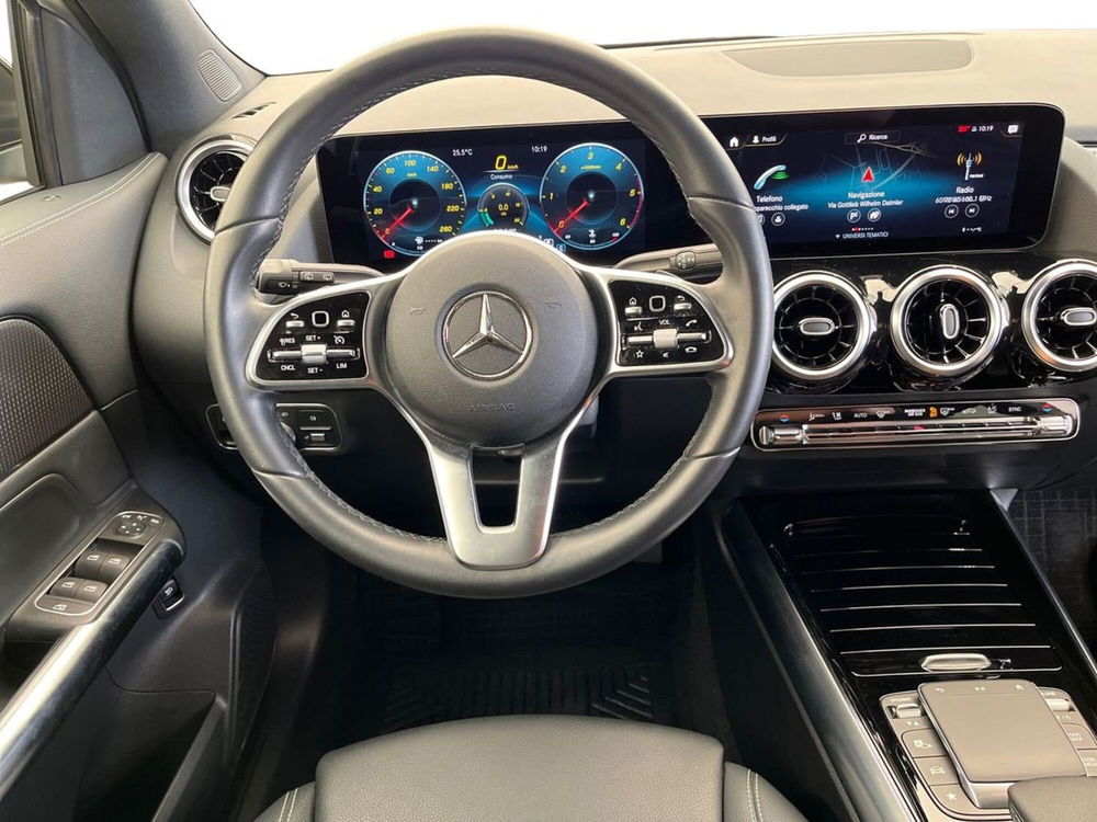 Mercedes-Benz GLA SUV usata a Milano (11)