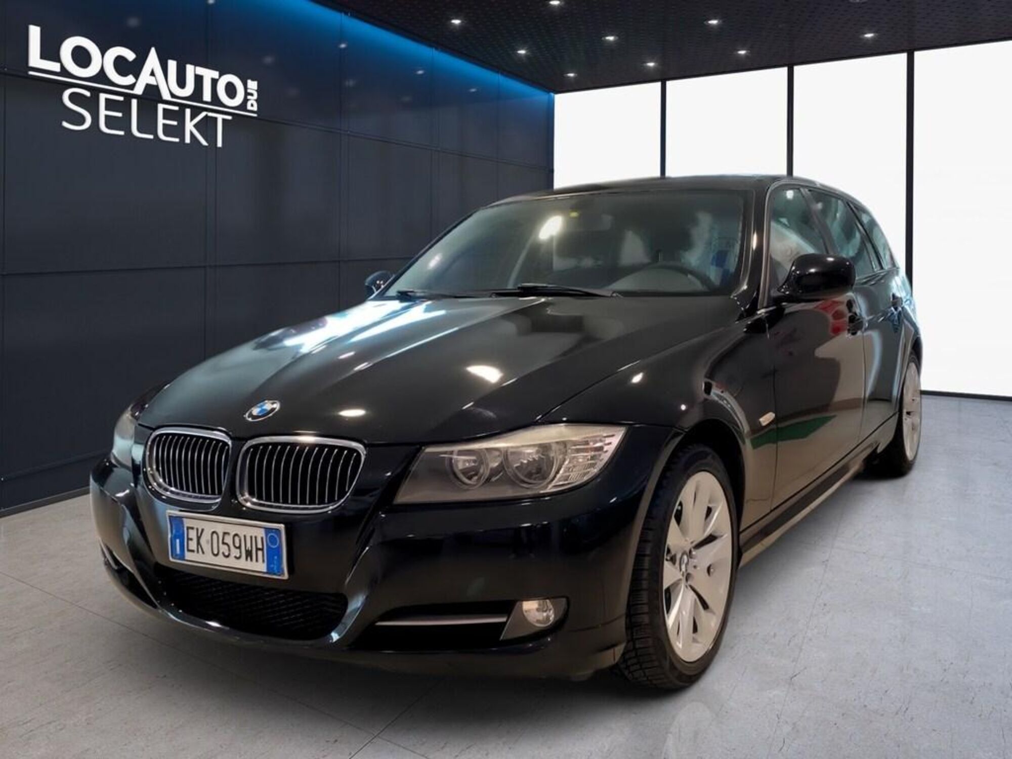 BMW Serie 3 Touring 318i cat  Attiva del 2012 usata a Torino