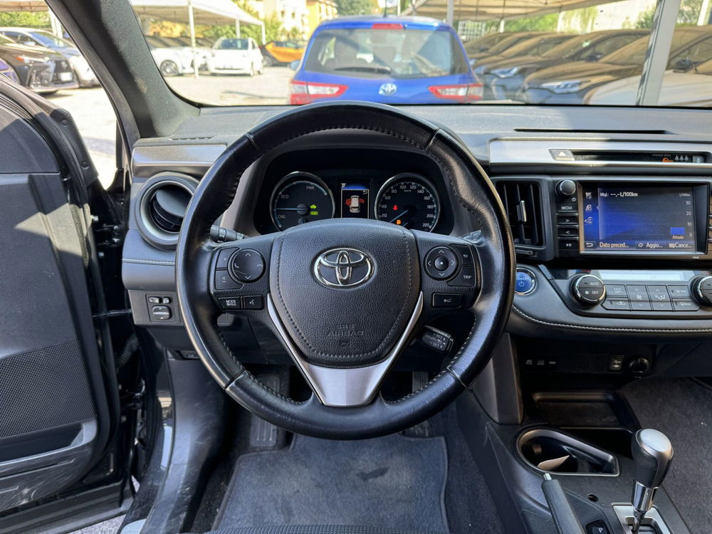 Toyota Rav4 usata a Como (9)