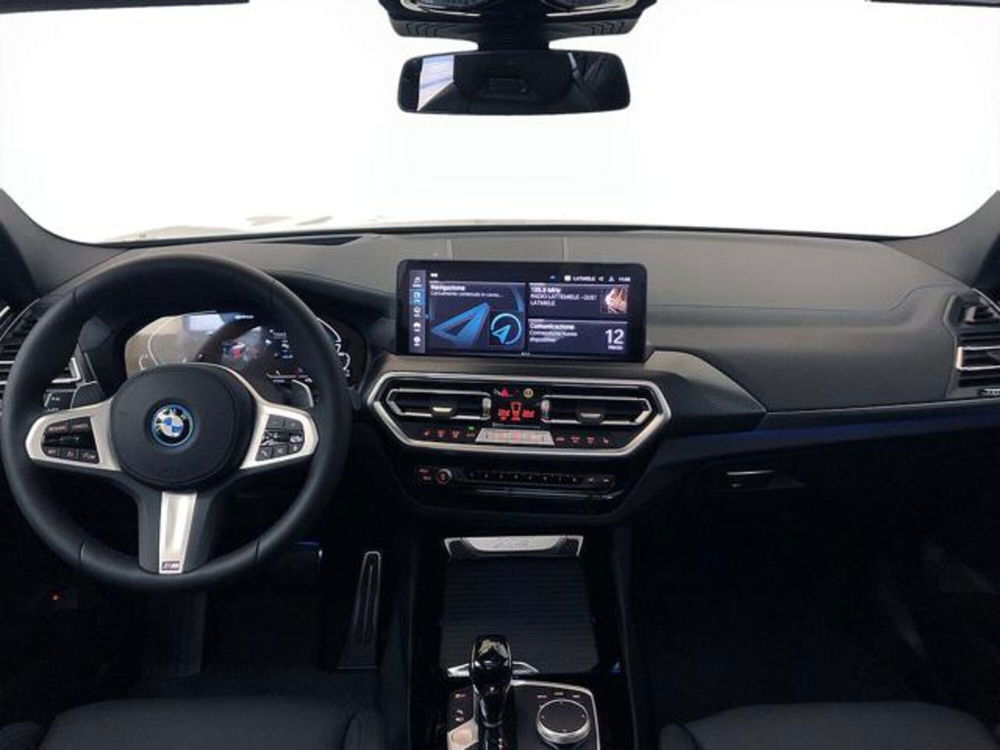 BMW X3 nuova a Modena (17)