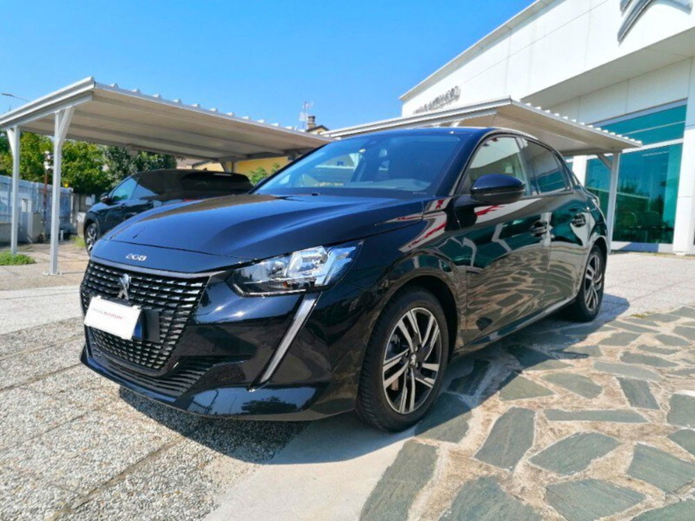 Peugeot 208 usata a Milano (2)