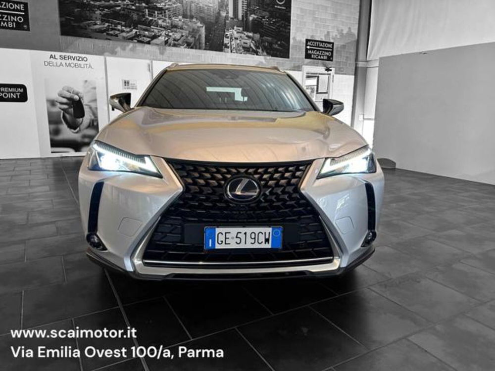 Lexus UX usata a Parma (2)