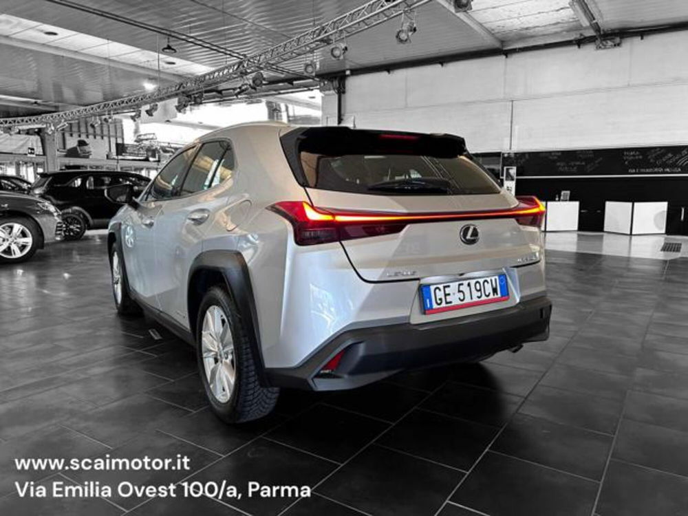 Lexus UX usata a Parma (5)