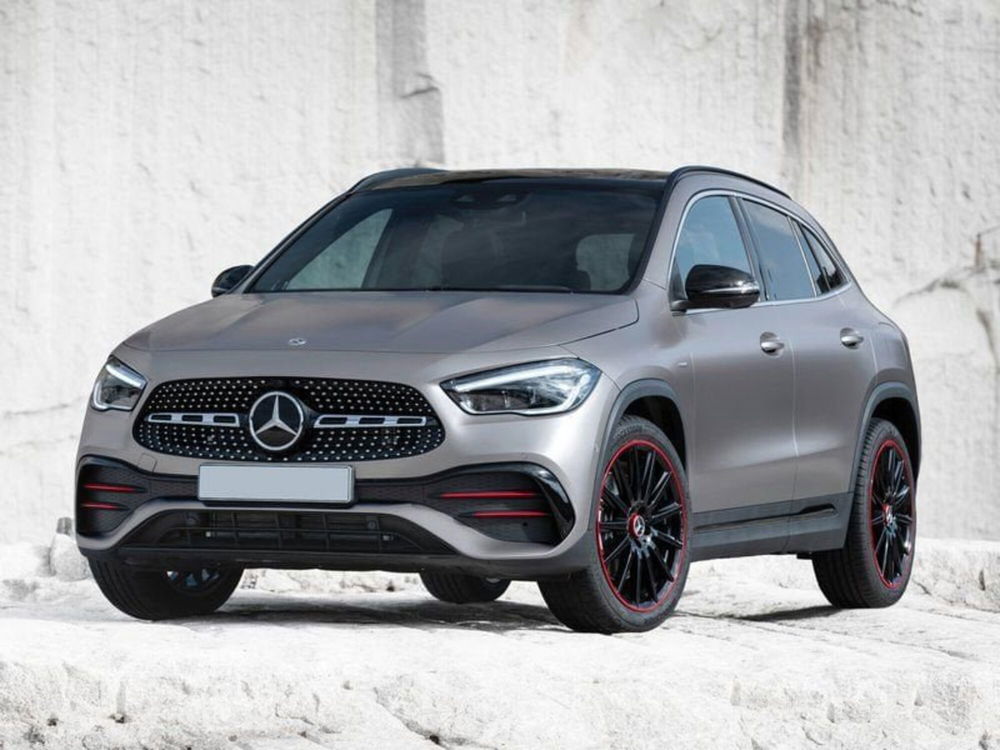 Mercedes-Benz GLA SUV nuova a Genova