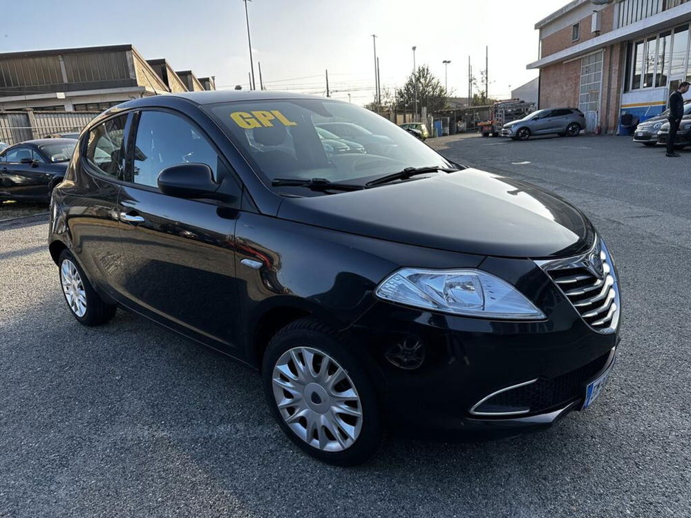 Lancia Ypsilon usata a Torino (2)