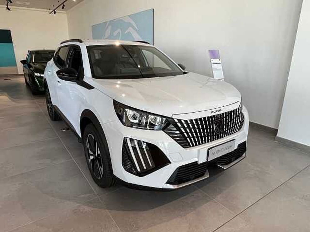 Peugeot 2008 nuova a Milano