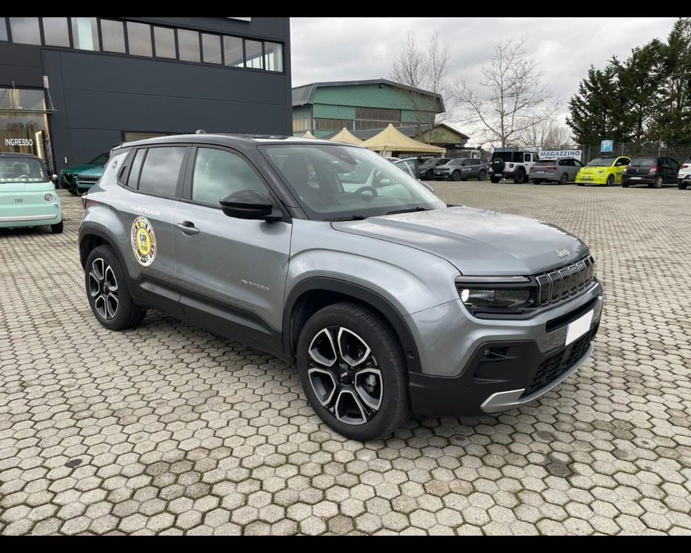 Jeep Avenger nuova a Lucca (3)