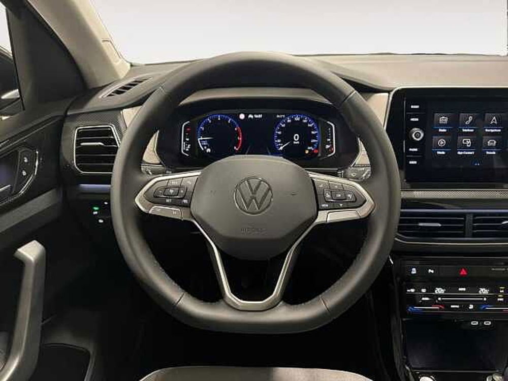 Volkswagen T-Cross nuova a Lecco (7)