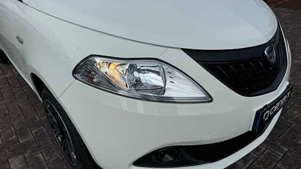 Lancia Ypsilon nuova a Milano (19)