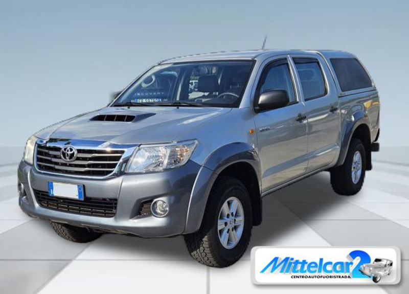 Toyota Hilux 2.5 D-4D 4WD 4p. DC Activex  del 2011 usata a Cassacco