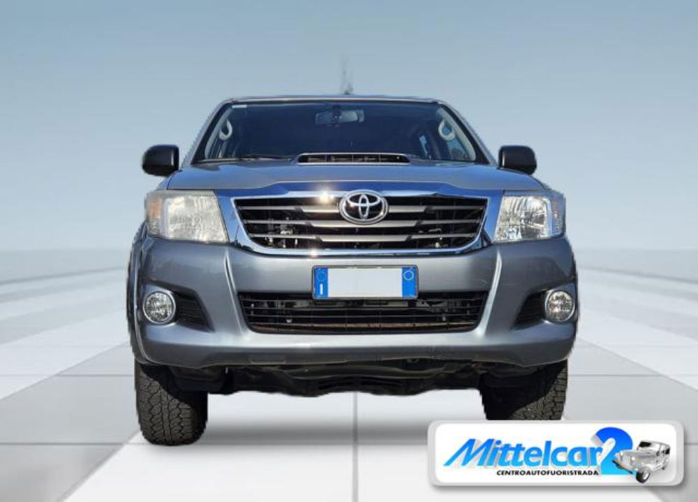 Toyota Hilux usata a Udine (6)