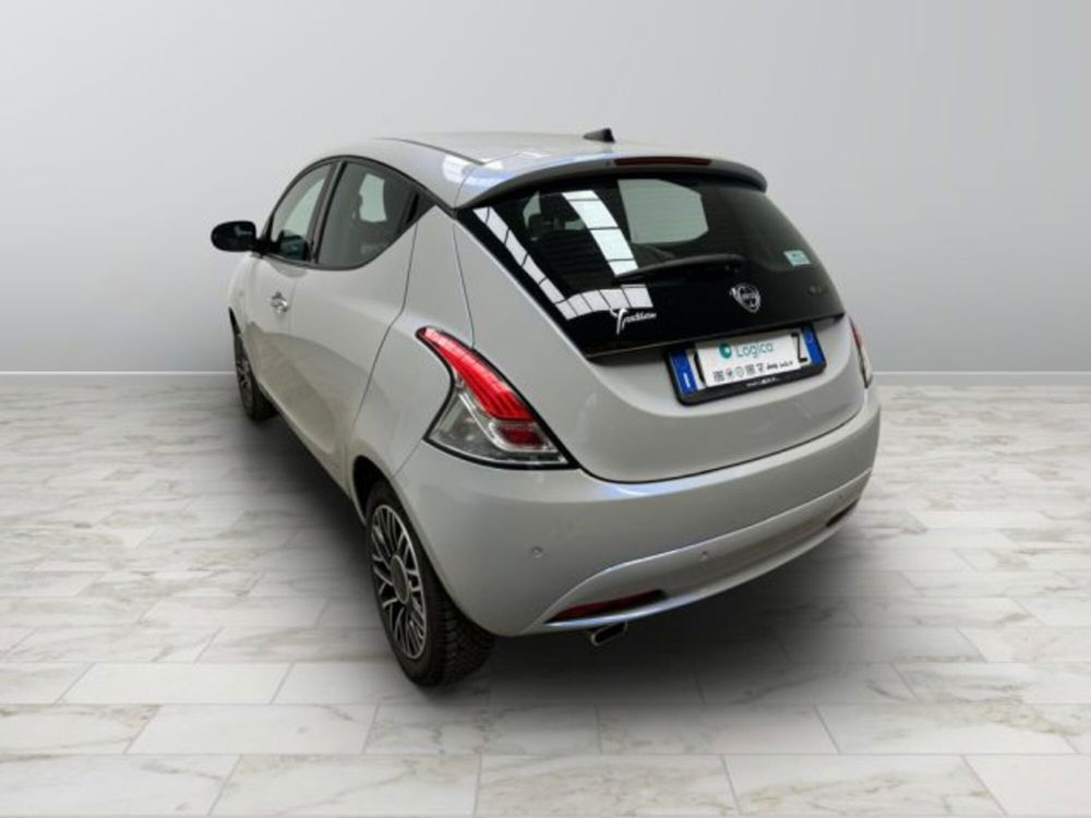 Lancia Ypsilon usata a Biella (4)