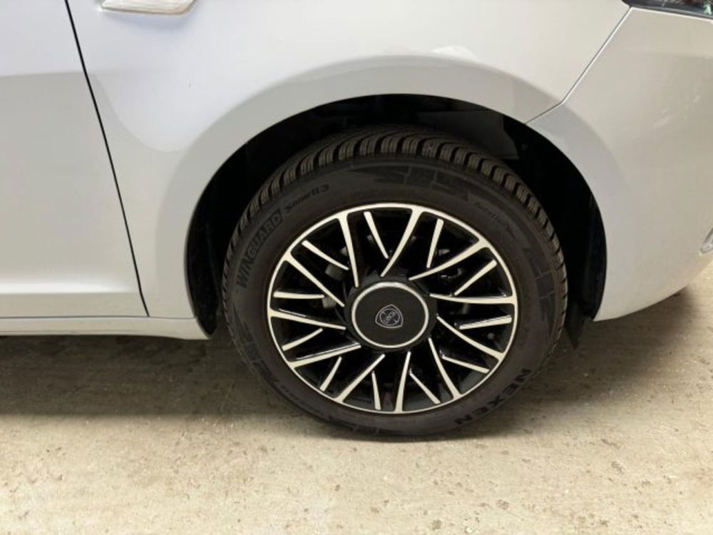 Lancia Ypsilon usata a Biella (5)