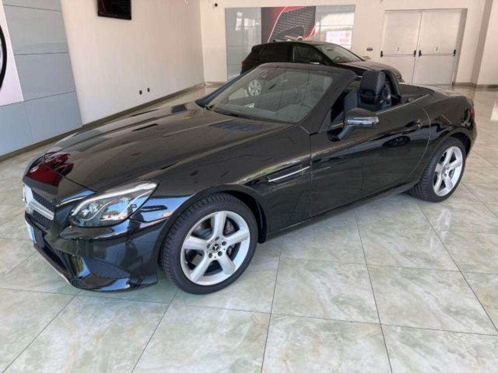 Mercedes-Benz SLC usata a Napoli (5)