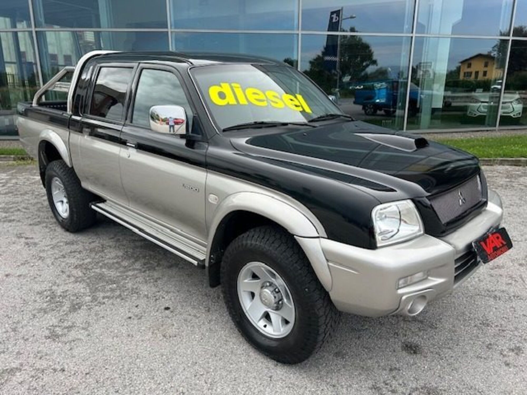 Mitsubishi L200 2.5 TDI 4WD Double Cab Pup. GLS Air  del 2004 usata a Beinette