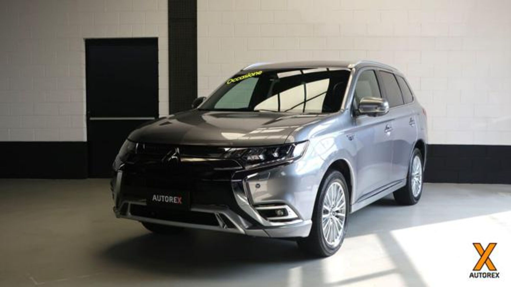 Mitsubishi Outlander 2.4 MIVEC 4WD PHEV Diamond SDA  del 2019 usata a Olgiate Olona