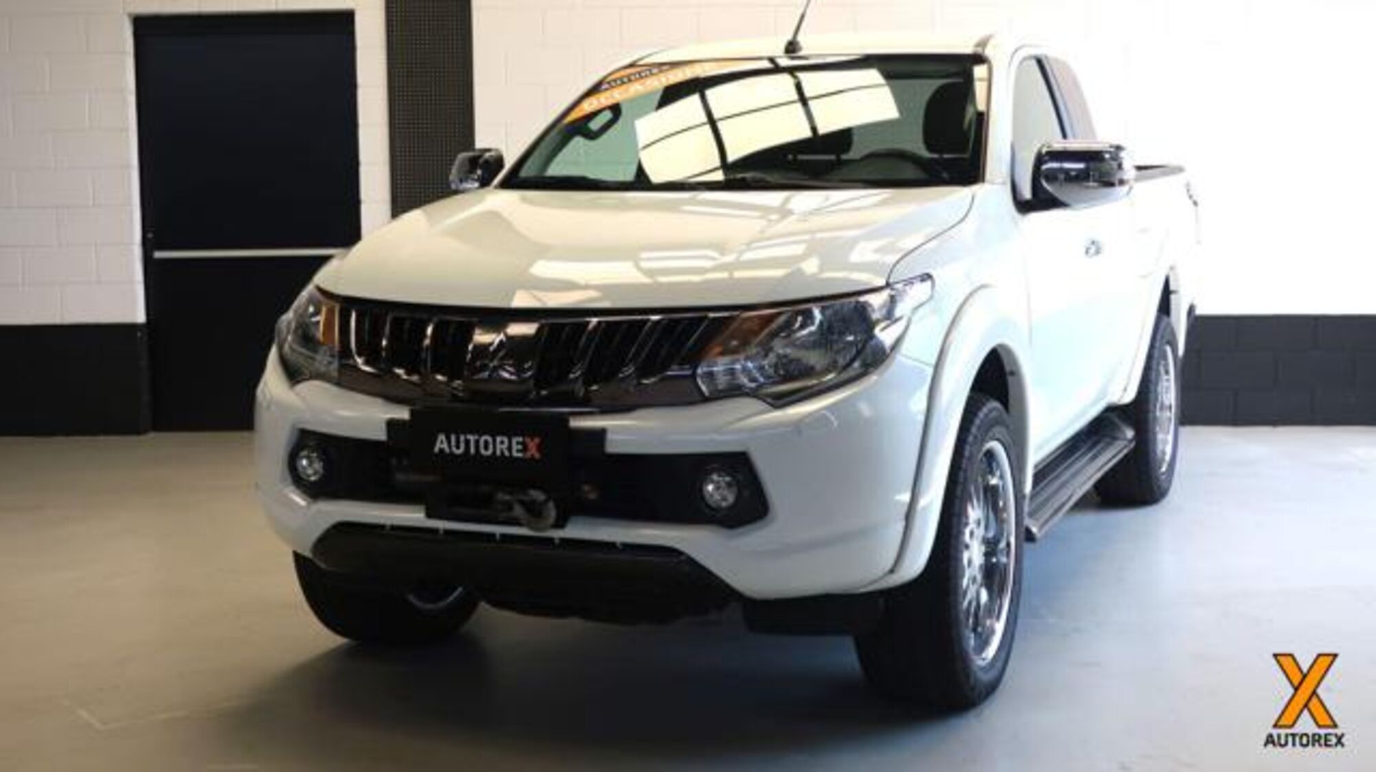 Mitsubishi L200 2.4 DI-D/181CV Club Cab Intense Hp Mivec SDA del 2018 usata a Olgiate Olona