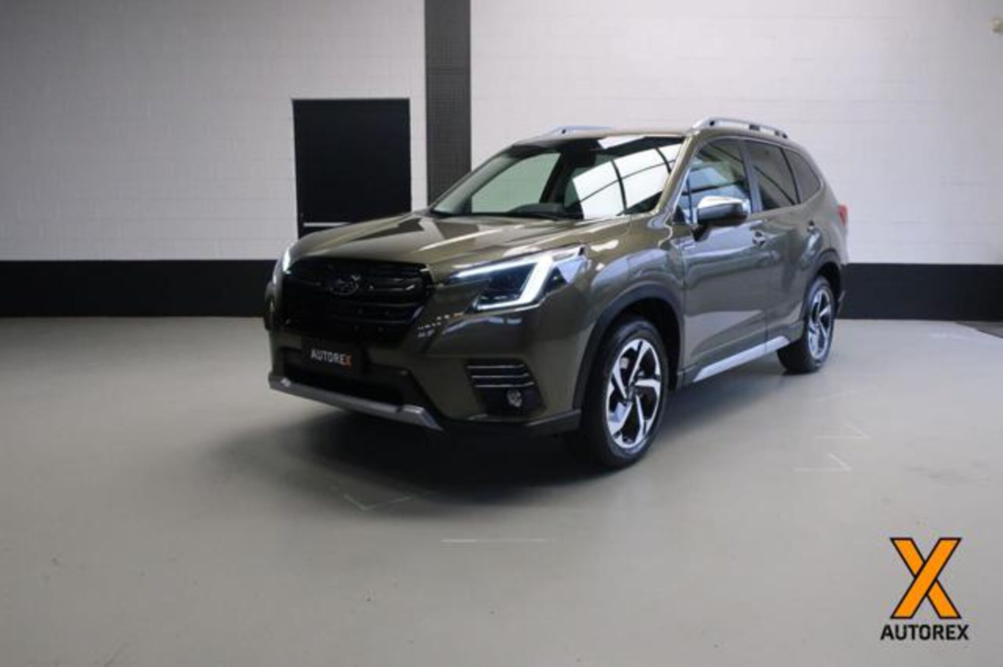 Subaru Forester 2.0 e-Boxer MHEV CVT Lineartronic Premium  nuova a Olgiate Olona