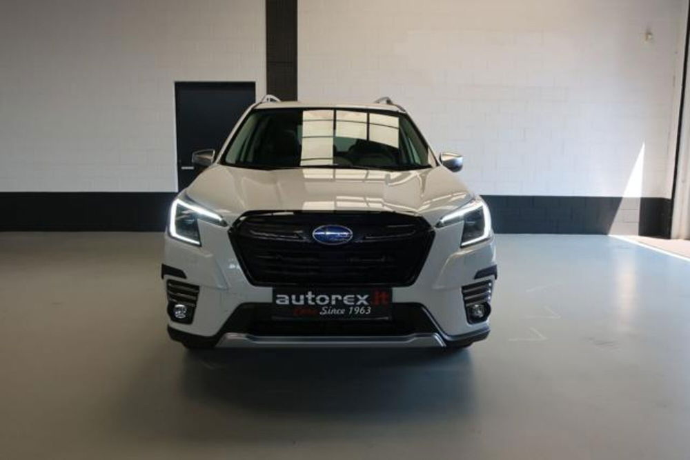 Subaru Forester nuova a Varese (6)