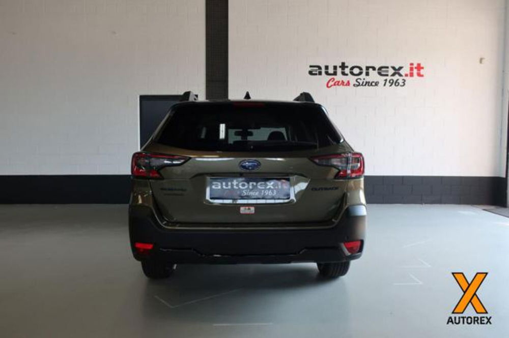 Subaru Outback nuova a Varese (7)