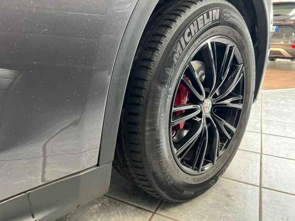 Alfa Romeo Stelvio usata a Modena (15)