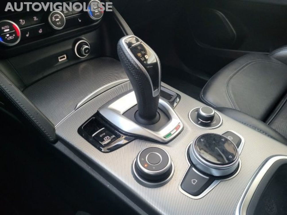 Alfa Romeo Stelvio usata a Modena (4)