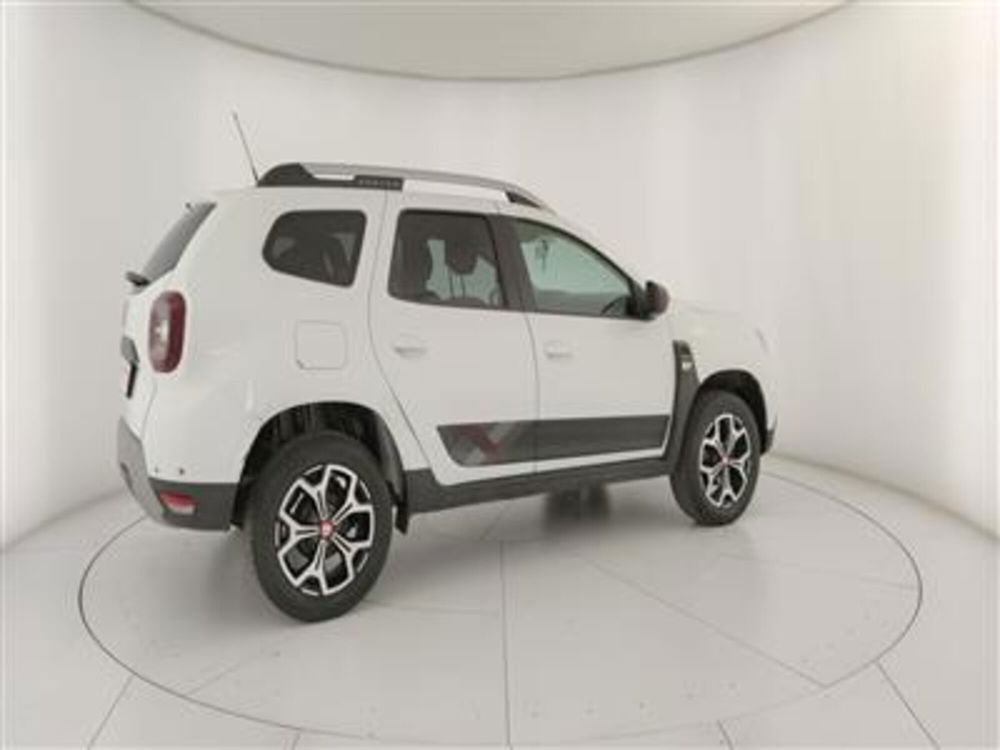 Dacia Duster usata a Bari (8)