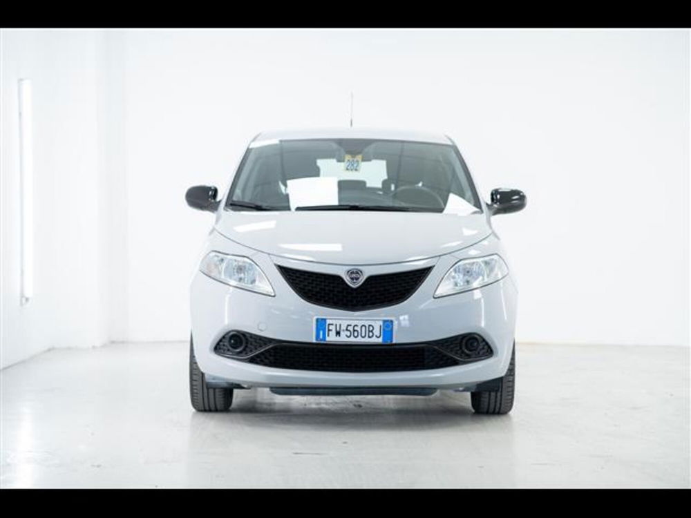 Lancia Ypsilon usata a Torino (3)