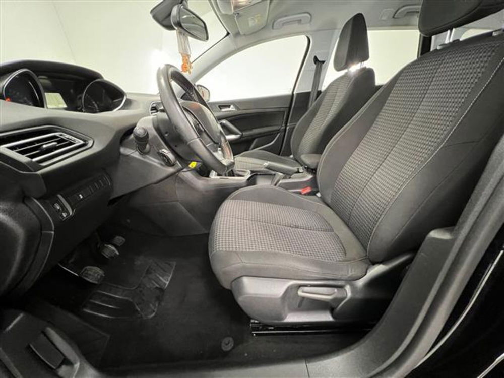 Peugeot 308 SW usata a Torino (5)